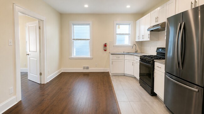 KITCHEN - 55 Stockman Pl
