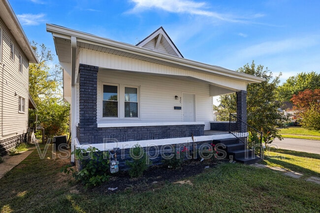 Photo - 835 S 38th St House