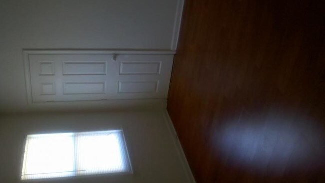 Building Photo - 126 Armstrong Dr