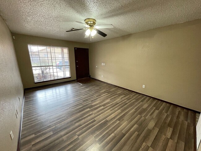 Foto del edificio - Duplex for Lease in Midwest City May