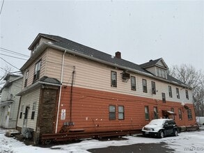Building Photo - 1037 Walden Ave