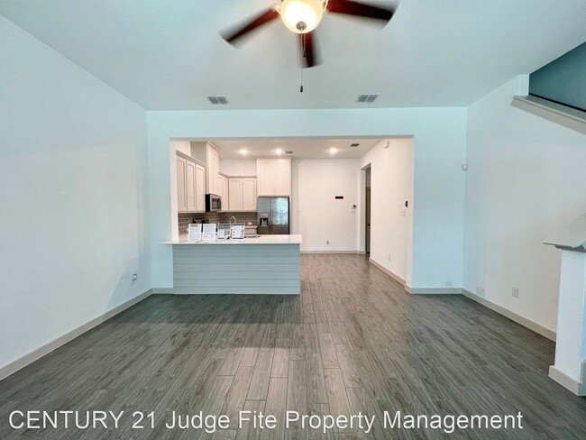 Building Photo - 3 br, 2.5 bath House - 6565 Iron Horse Bou...
