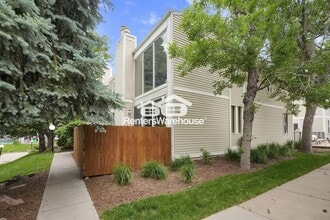 Building Photo - 1050 S Monaco St Pkwy