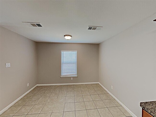 Building Photo - 616 Noble Grove Ln
