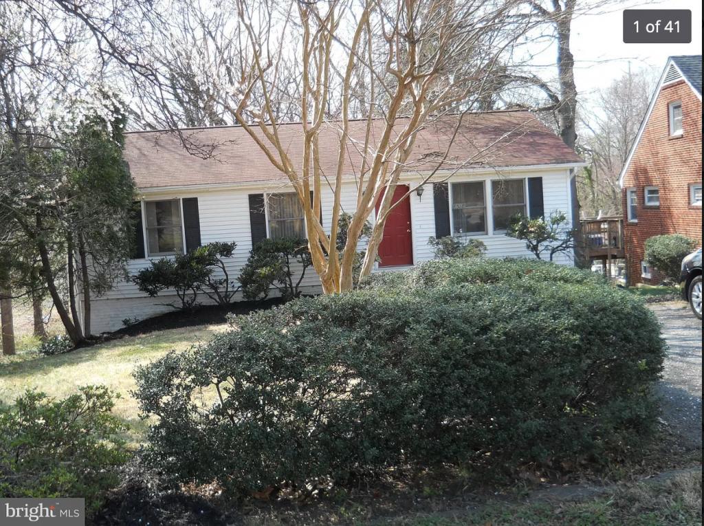 Primary Photo - 8518 Adelphi Rd