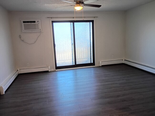 Foto del edificio - 10 Tiffany Rd