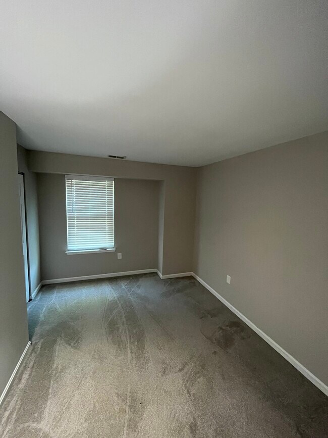 Room for rent - 4915 Kirbywood St