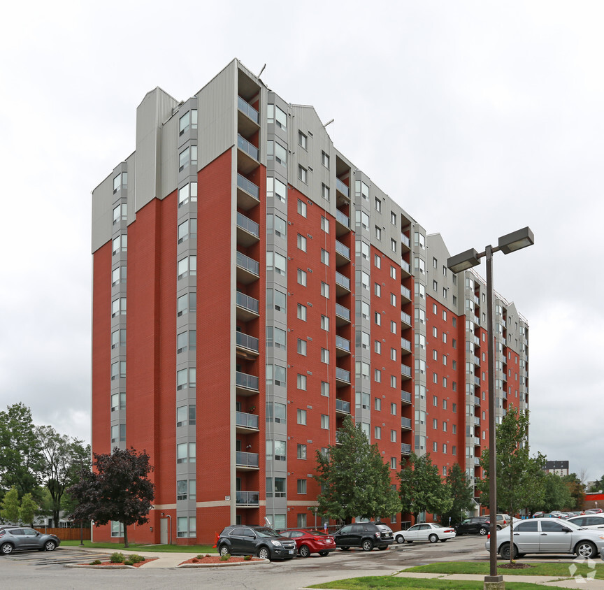 Westmount Place Apartments 800 Wonderland Rd S London On