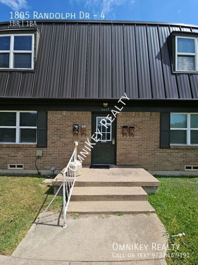 Foto del edificio - 1805 Randolph Dr