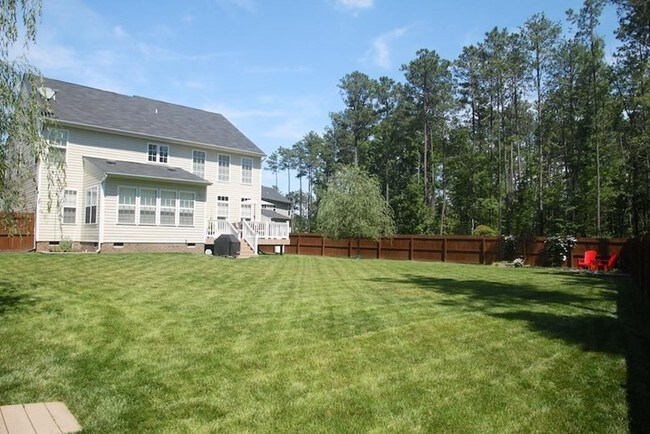 Building Photo - 5930 Kings Crest Dr