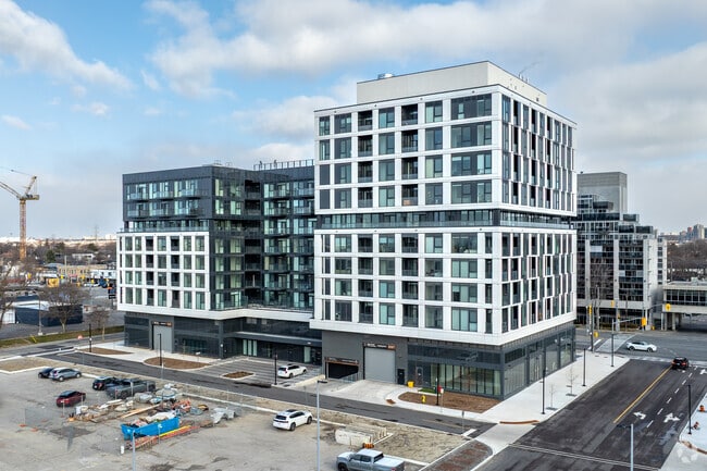 Verge 1037 the Queensway West Tower