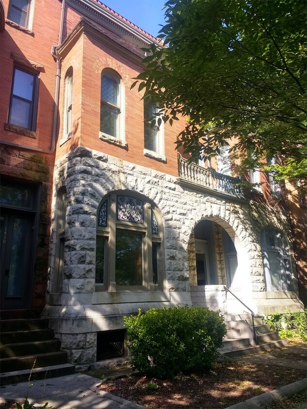 Primary Photo - 1418 W Mt Royal Ave