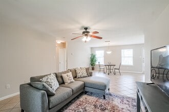 Building Photo - 16783 N Bob White Dr