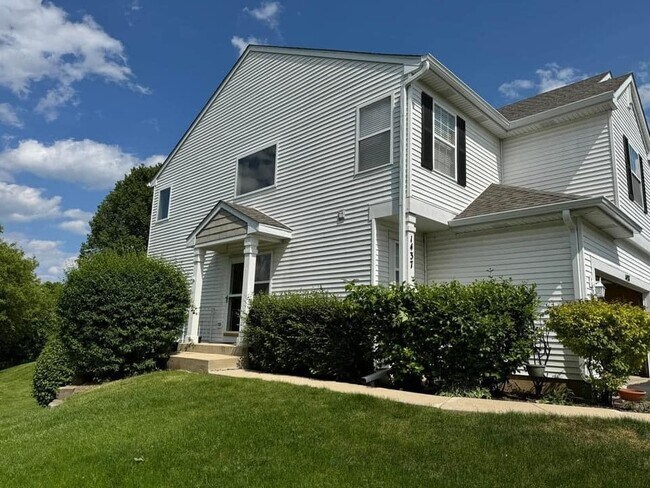 Building Photo - 1437 Meadowsedge Ln