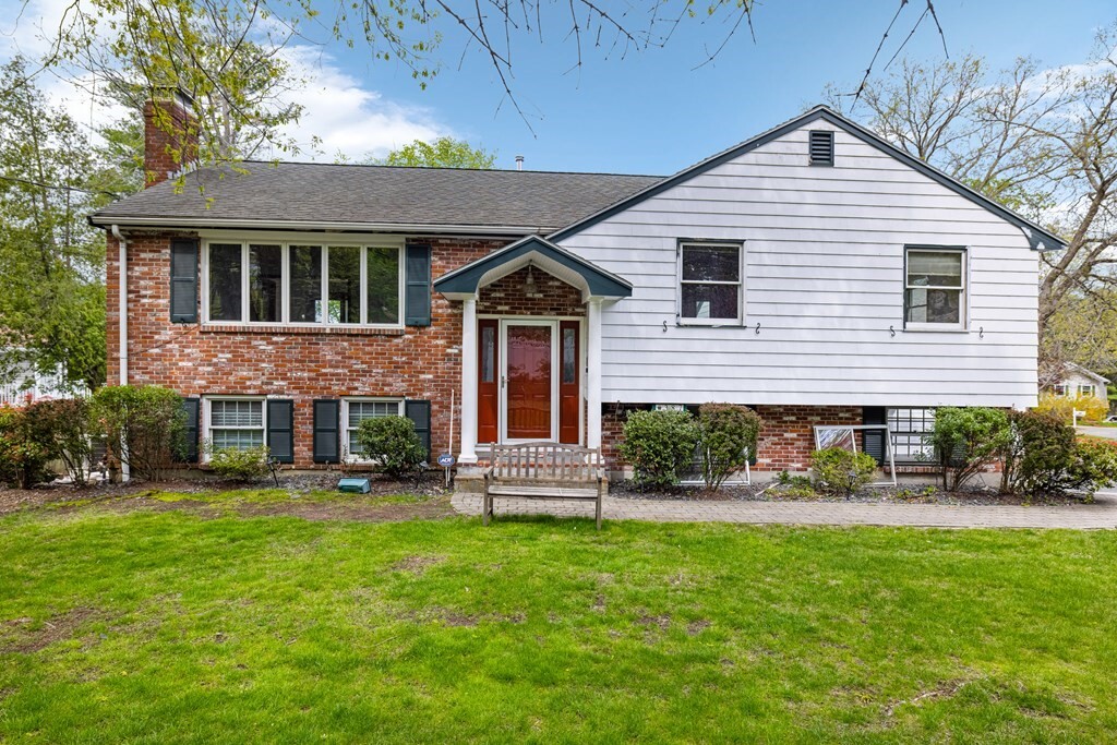 Primary Photo - 387 Lincoln St