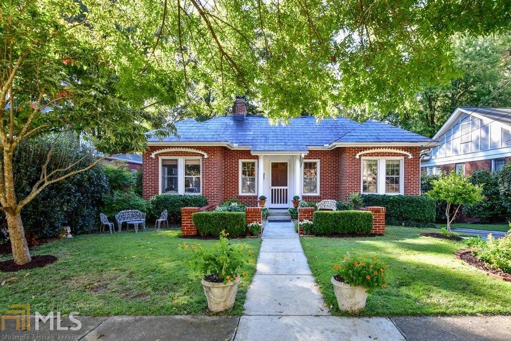 Primary Photo - 1209 Cameron Ct NE