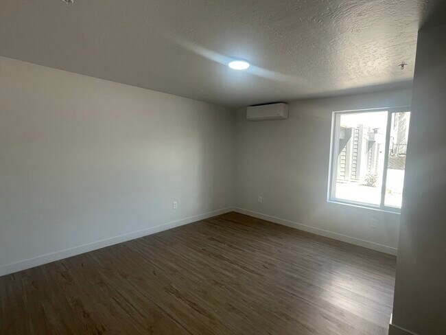 Foto del edificio - Remodeled One Bedroom!