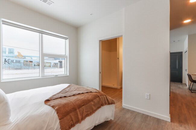 Foto del edificio - Evergreen Landing Apartments on 8th