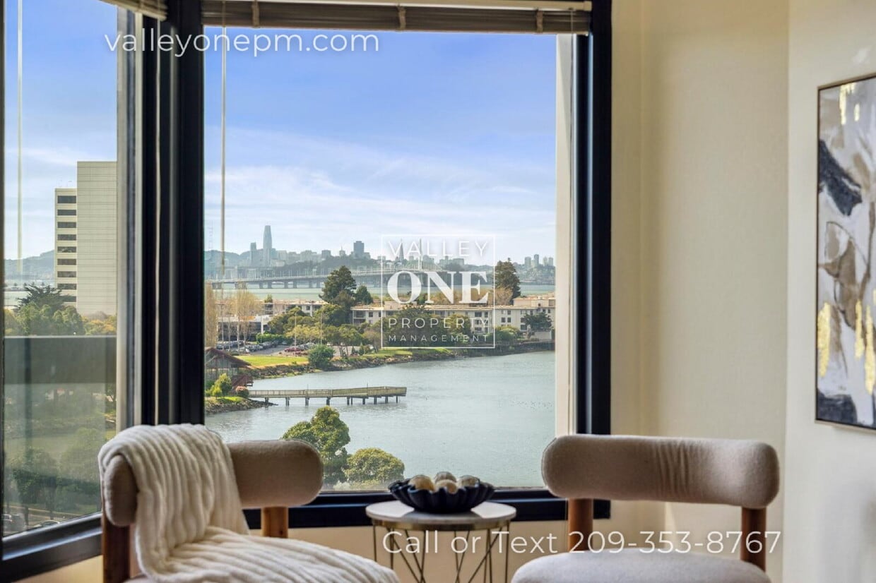 Photo - 6363 Christie Avenue Unit 822-