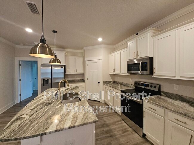 Foto del edificio - 6047 Twenty One Oaks Dr