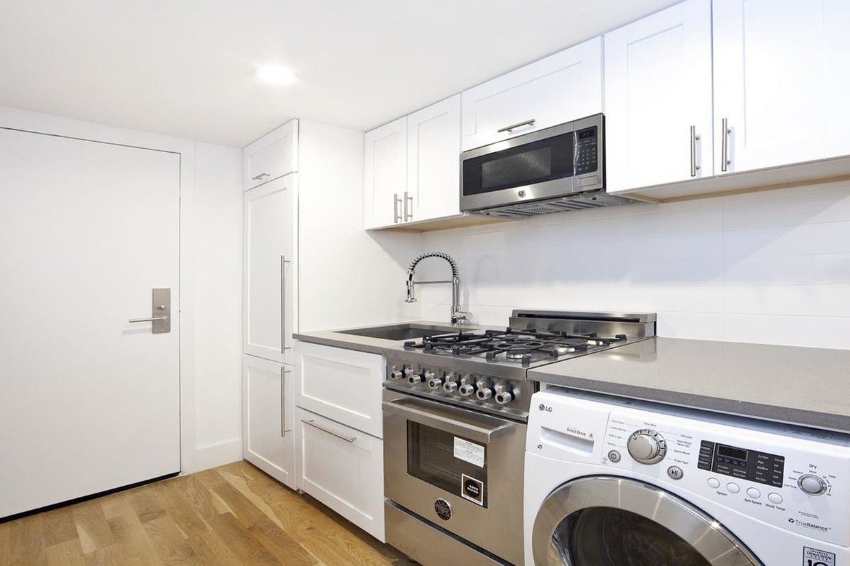 Foto del edificio - 220 East 22nd Street