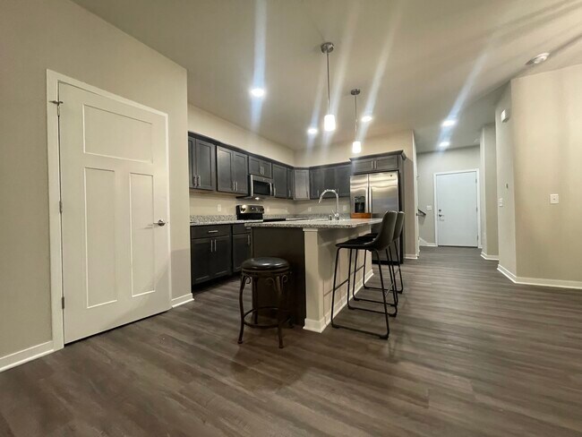 Cocina abierta - 4856 Lacy Rd