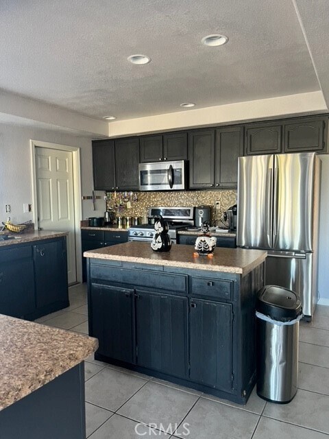 Foto del edificio - 17320 A Ave