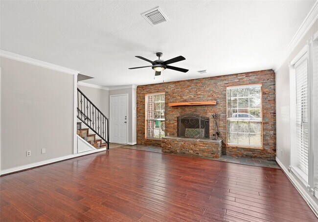 Foto del edificio - 4714 Hawthorne St