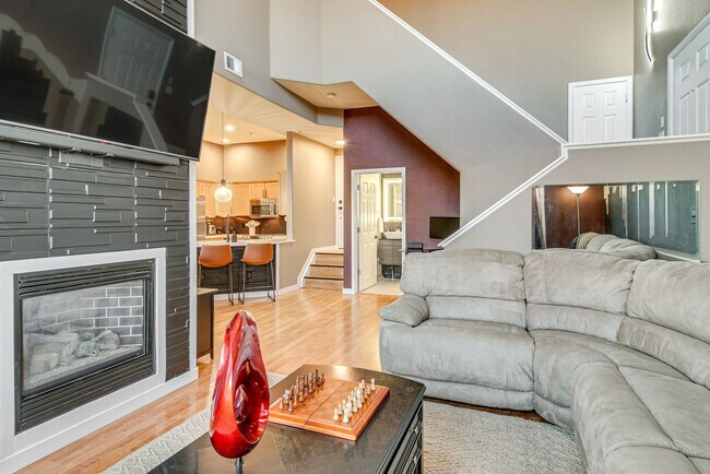 Building Photo - 8964 Fox Dr