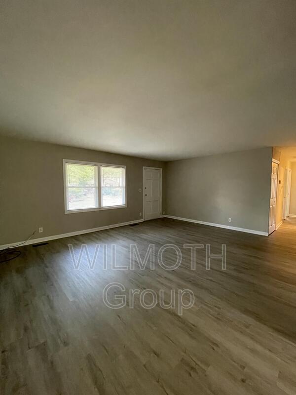 Foto del edificio - 8321 E 36th Pl