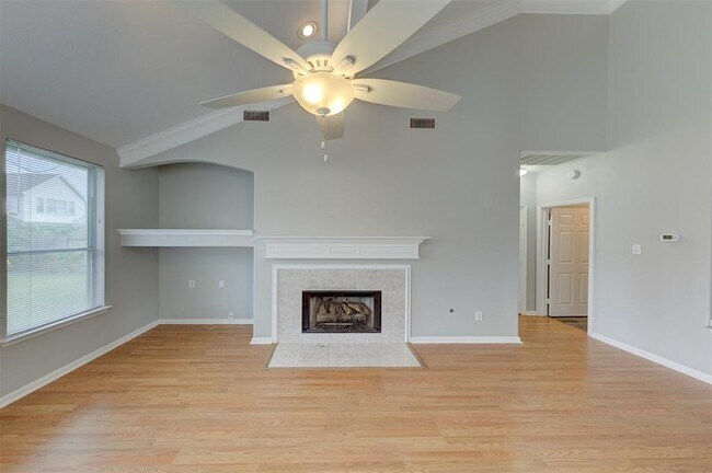 Foto del edificio - 9034 Eaglecove Dr