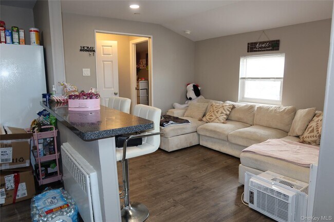 Foto del edificio - 94 4th Ave