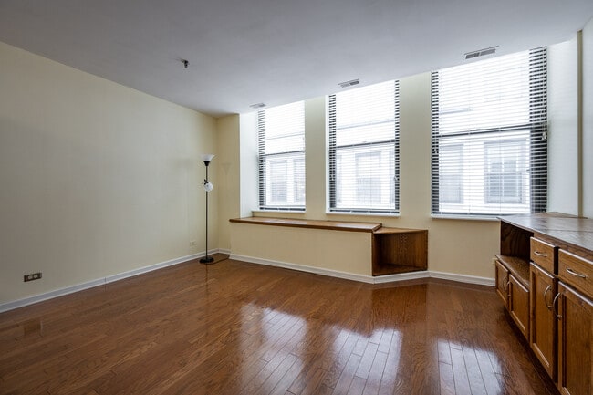 Building Photo - 740 S Federal St