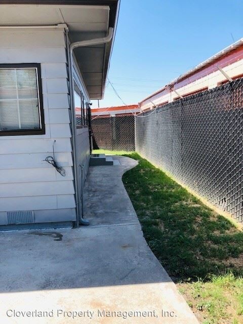 Building Photo - 3 br, 2 bath House - 5024 Rohde Rd