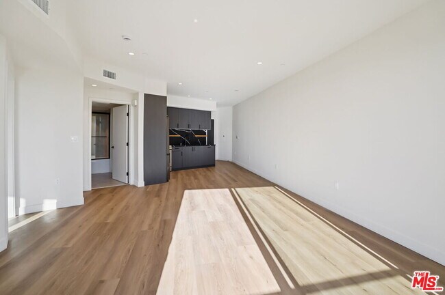 Foto del edificio - 1110 Spaulding Ave