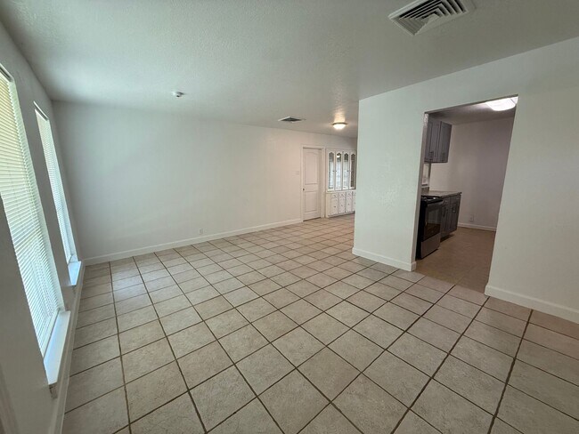 Foto del edificio - 5902 Wales St