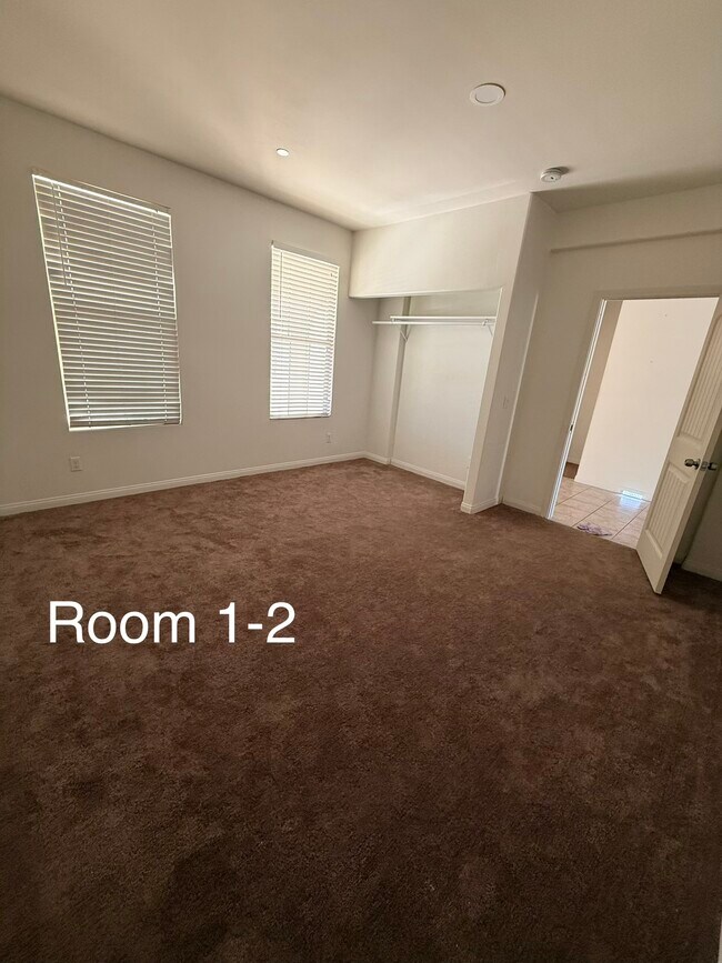 Building Photo - 4790 Preston St