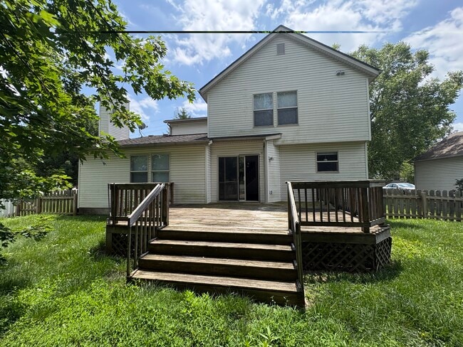 Building Photo - 1074 Lakegrove Ct