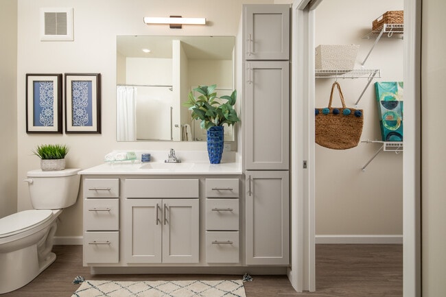 Building Photo - Villas at Pleasant Ave - 55+