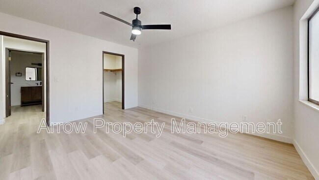 Foto del edificio - 207 E Arbor Ave