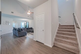 Building Photo - 10914 Webber Ln