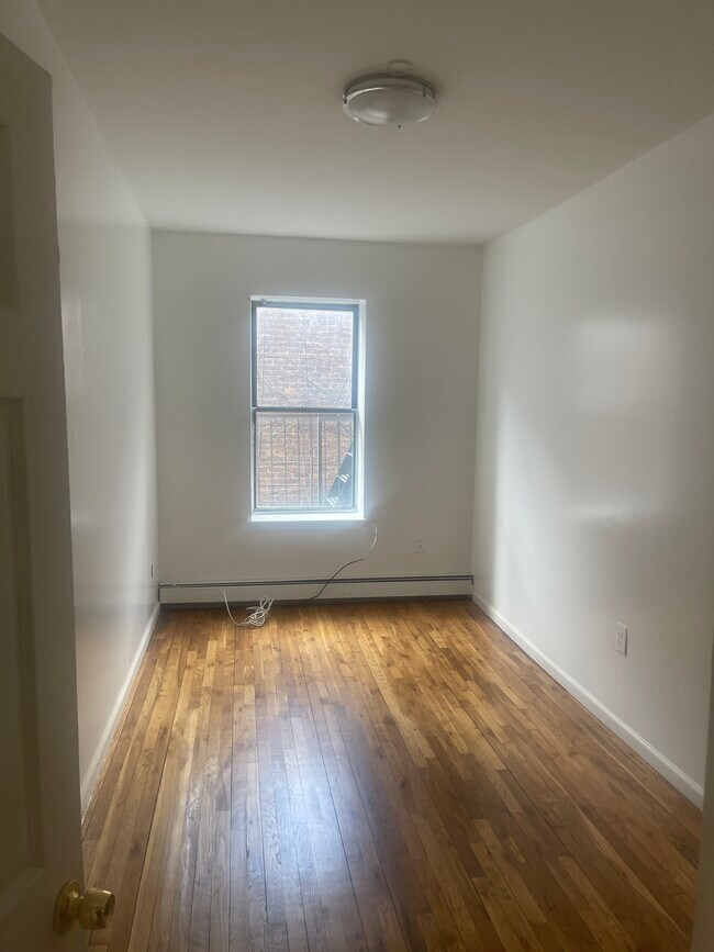 Foto del edificio - 324 Old Bergen Rd