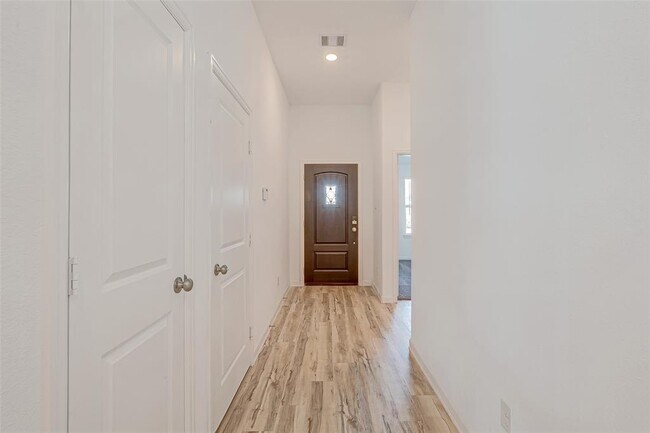 Building Photo - 3718 Whirling Wy