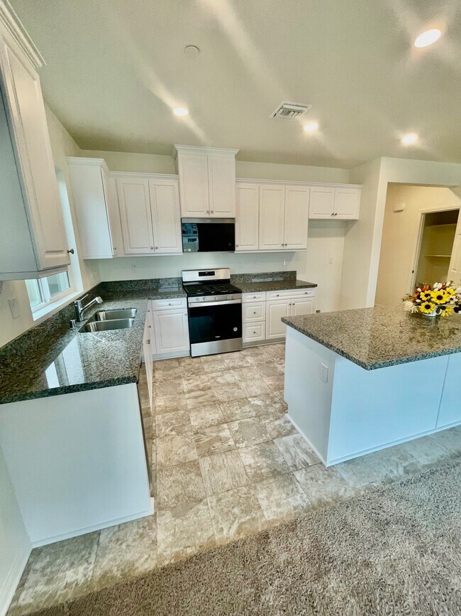 Foto del edificio - 30835 Southend Ln