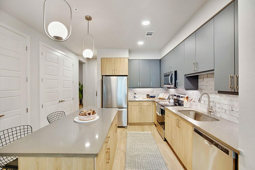 Live Smart, Live Downtown – Up to 6 Weeks ... - Live Smart, Live Downtown – Up to 6 Weeks ...