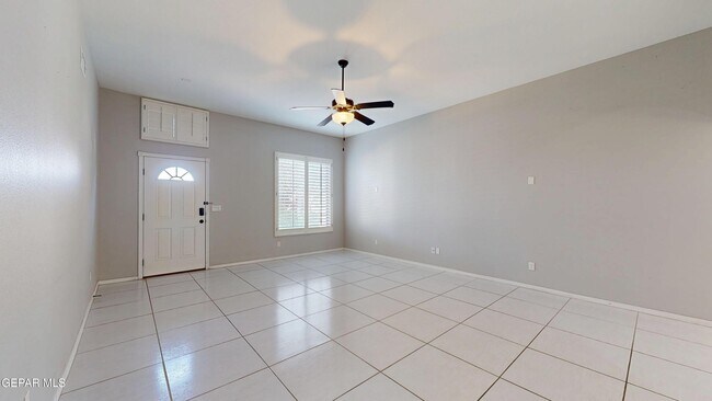 Foto del edificio - 13648 Samlesbury Ave