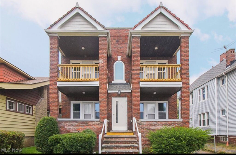 Primary Photo - 3188 W 111th St