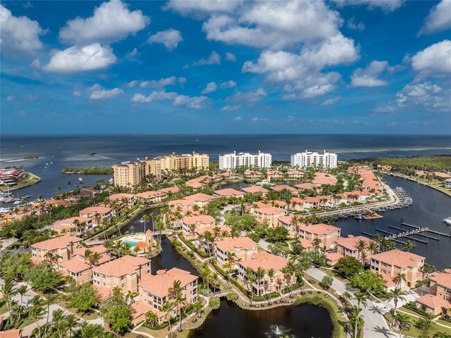 Foto del edificio - 3250 S Shore Dr