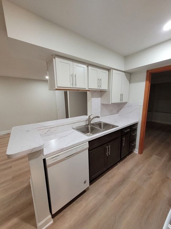 Foto del edificio - 3316 Huntington Ln