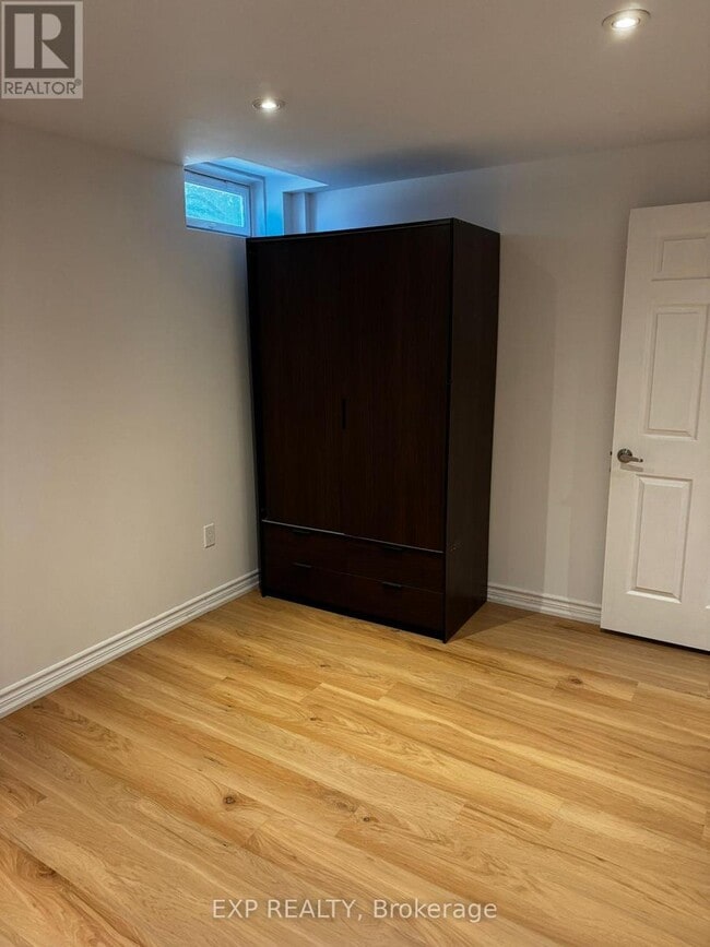 Building Photo - 16 Wellspring Ave